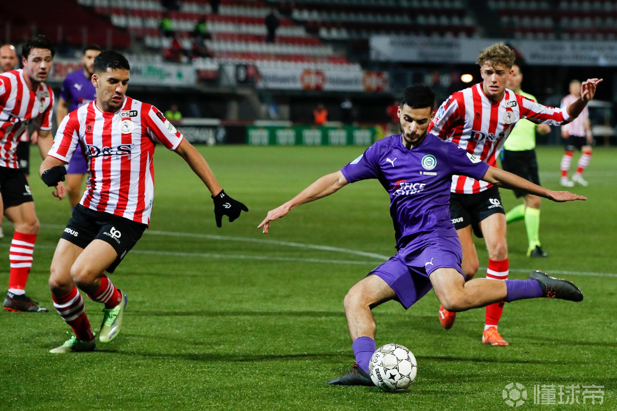 jiuyou sports-包含广东宏远围绕荷甲调整名单北京首钢围绕荷甲豪取连胜，媒体一致点评：深圳男篮加时末段防线松动的词条-jiuyou sports